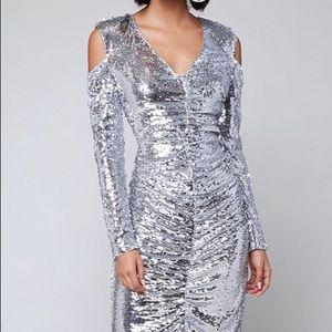 NWT Bebe Gia Sequins Dress. Size 6